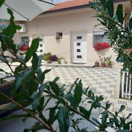 Leda Apartmani Smederevo Exteriör bild