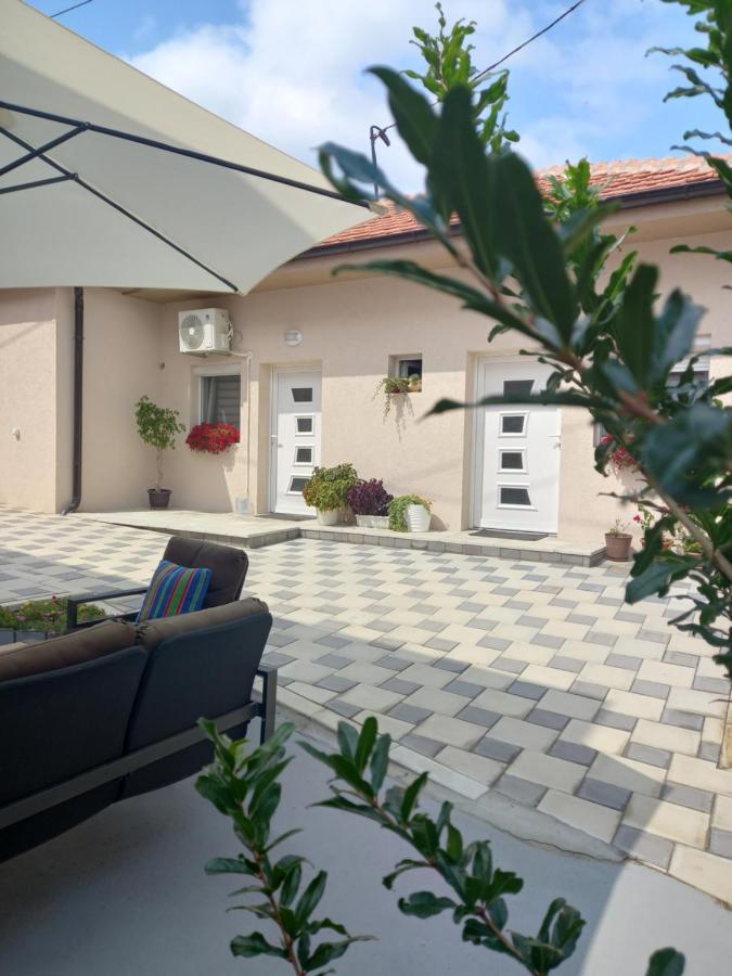 Leda Apartmani Smederevo Exteriör bild